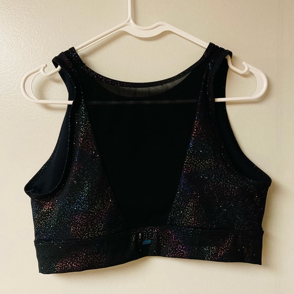 @poshizmynizz New ⭐️ Sports Bra w. Mesh Detailing - Picture 2 of 7